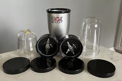 Magic Bullet Blender 2 Containers With 4 Lid Gray TESTED MB1001B Lot Of 9 • $19.97