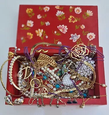 £5.25 • Buy Job Lot Of Vintage And Modern Jewellery Box Included.