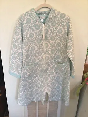 Women's MISS ELAINE Cotton Blend White Turquoise Floral Robe LongSleeve Zip Sz M • $14.99