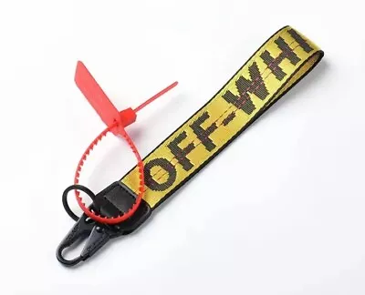 Off White Keychain - Fast & Free Postage 🚚 • £12.99