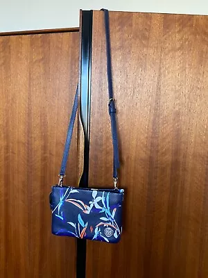 Vince Camuto Leather Crossbody Bag/Clutch W/Phone Pocket Multiclr EUC • $32