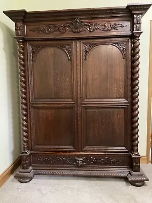 Large Antique Oak Linen Press Cupboard With Internal Shelves • £500