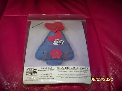 FELT ORNAMENT Kit (R-392) LITTLE GIRL GIFT GIVER KIT/(1999) River Town Warehouse • $5.95