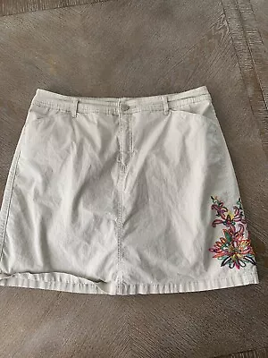 Croft & Barrow Classic Fit Skort Sz 14 Mini Beige Waist 34” Length 18” Pockets • $26