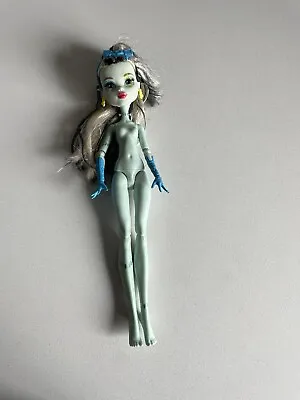 Monster High Frankie Stein Doll Photo Booth Ghouls Nude With Earrings And Bow • $10.49