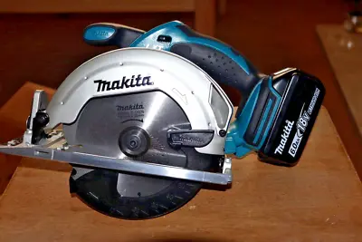 Makita Cordless Circular Saw - DSS611Z With 6.0Ah Battery • £159