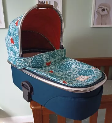 Genuine Mamas & Papas Urbo 2 Carry Cot Donna Wilson Foxes - Great Condition • £20