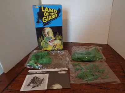 £44.99 • Buy Polar Lights Land Of The Giants Large Snake Model Kit