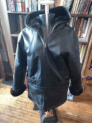 Vintage Black Leather Reversible Fur Lined L Jacket • $65