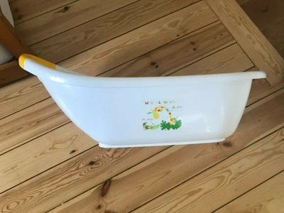 £4 • Buy Baby Bath For New Born Babies - Dimension 80x40cm - White