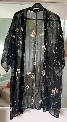 £12 • Buy Top Shop Beach  Cover Up Duster Kimono Style Wrap Size M Black Floral Floaty