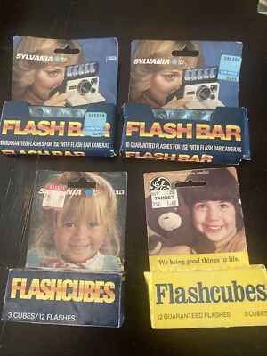 $22.25 • Buy Lot 4 Sealed Boxes SYLVANIA 2 Flash Bar 10 Flashes For Polaroid Camera 2 Cubes 3