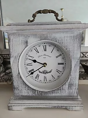 Chabby Chic Mantle Piece Clock • £10