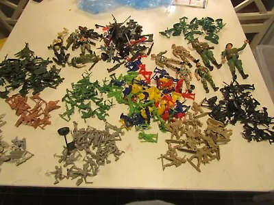 Toy Soldiers / Weapons /cowboys / Indians 200+ Good Condition Uk Freepost • £10