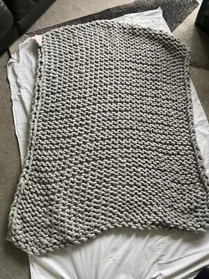 Primark Home Large Grey Knitted Blanket • £10