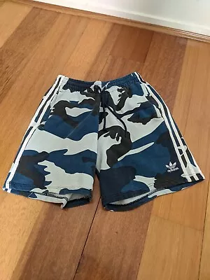 $20 • Buy Adidas Shorts Mens Size Small Camouflage Classic Fit Pants Cotton 3 Stripe