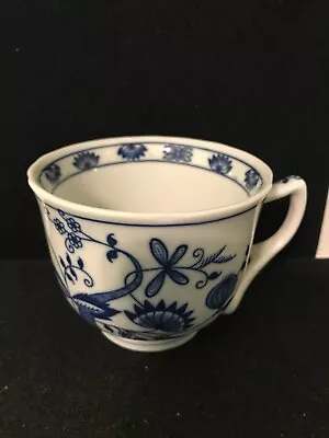 Vintage Vienna Woods Fine China Blue Onion Tea Cup Only • $3.99