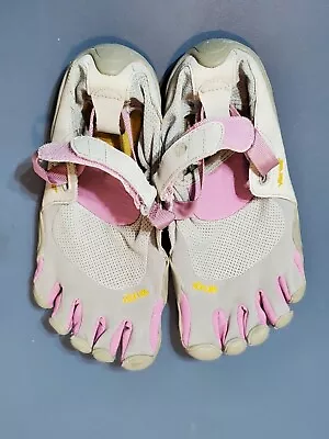 VIBRAM Barefoot FiveFingers KSO Women’s 9 US 40 EU W1459 Grey Purple Shoes • $15.99