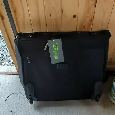 £29.99 • Buy Executive Suit Carrier Garment Hanging Travel Bag Skyflite Suit Carrier 
