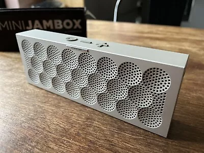 Jawbone Mini Jambox Portable Speaker  Silver • £24.99