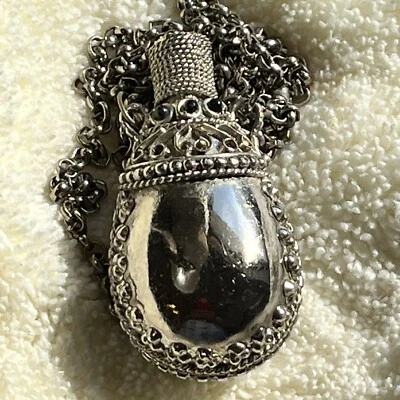 £74.17 • Buy Vintage Pewter Snuff/stash Bottle Neck Necklace 