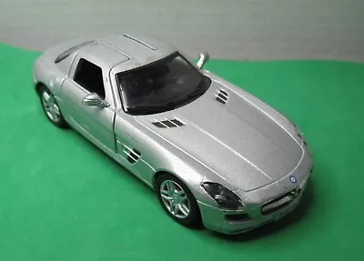 KINSMART 1/36 Scale Die Cast 2012 MERCEDES-BENZ SLS AMG - Silver • $5.75