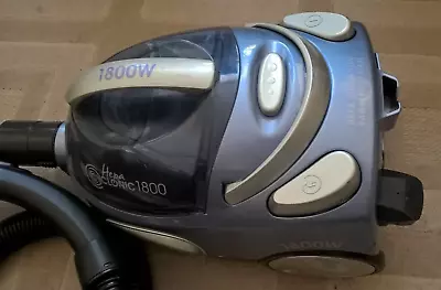 £18 • Buy Russell Hobbs Cyclonic 1800W 13759 Bagless HEPA Vacuum Cleaner Possibly Faulty