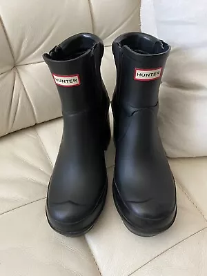 Hunter Chelsea Short Matte Blue Block Heel Waterproof Rain Boots Sz US 8 • $39.56