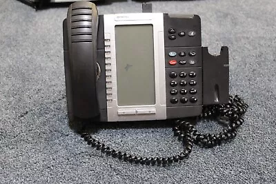 Mitel 5330e IP Business Office Phone With Corded Handset With Cordless Charger • £12.99