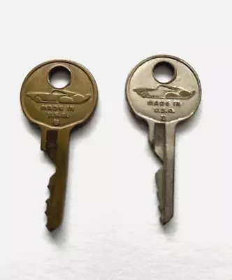 2 Vintage Lincoln Mercury Keys • $5.99