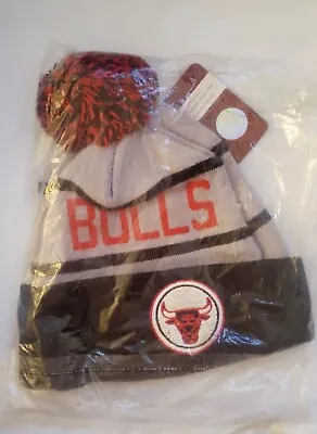 MENS CHICAGO BULLS HIGH  Mitchell & Ness  BEANIE HAT BLACK/GRAY  Bull Logo • $14.99