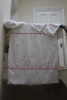 111149d Lovely  Double Duvet Cover Set Pink Embroidered  Flowers • £20