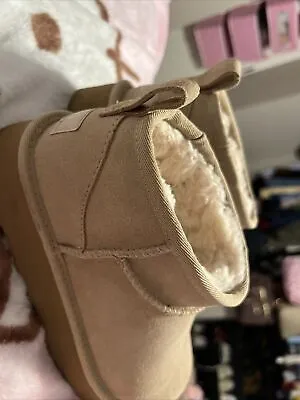 BNIB Ugg Ultra Mini Platform Boots Sand Women’s Size 6 • $100