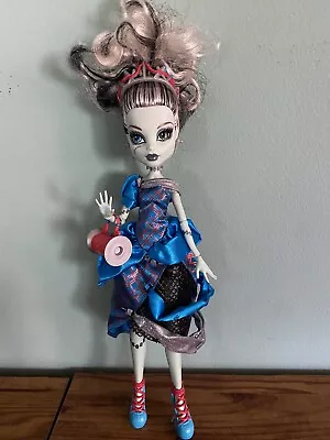 Monster High Scary Tales Frankie Stein Threaderella Doll: Read Description • $35