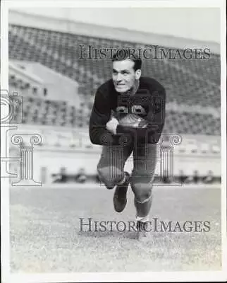 1940 Press Photo Football Player Wilce Carnes Fullback - Afa64204 • $12.99