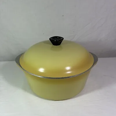 (NICE) Vintage MCM 1960s Club Aluminum 4qt Dutch Oven Harvest Gold Yellow • $39.99