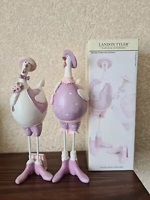 Landon Tyler Handcrafted Standing Chickens • £5