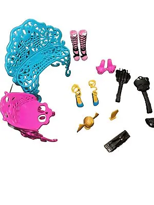 Monster High Doll Lot Of Accessories. Furniture BagsShoesfurniture • $24