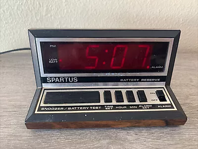 Spartus Model 1140 Alarm Clock Digital Wood Grain Vintage! • $14.99