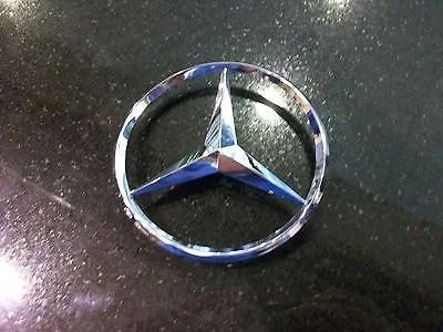 Oem Genuine Mercedes Benz Trunk Star 01-07 C Class W203 • $23.80