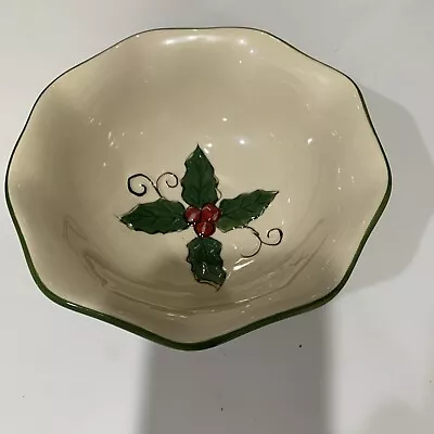 Temptations Ovenware Cardinal Holly Bowl 7” Cereal/ Salad /General • $8