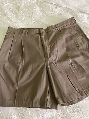Haggar Mens  Pleated Shorts  Brown  Item # 88500 Size 42W  • $18