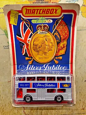 Matchbox Queen Silver Jubilee Souvenir Bus 1952-1977 Diecast Model • £3.99