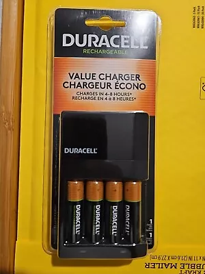 Duracell CEF14 NiMH Battery Value Charger With 4 AA Batteries • $14