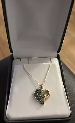 Emerald 10 Marquise .83 Carats & 6 Diamonds .08 Carats Heart Pendant 10 Kt Gold • $139.99