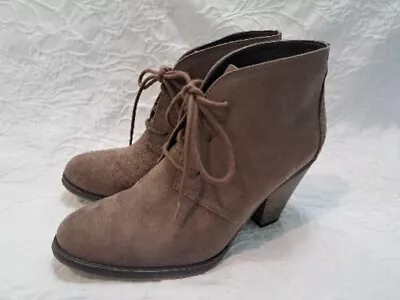 MIA Boots Womens 8 M SHAUNA Wedge Ankle Booties GG378 Brown Leather Lace Up • $19.40