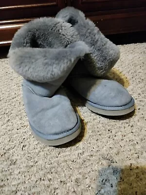 UGG Bailey Button Womens Size 9 Grey Gray Sheepskin Shearling Winter Boots 5803 • $29.99