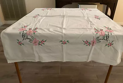 Vintage Printed Cotton Tablecloth Flower Pattern 52 X 35  • $22
