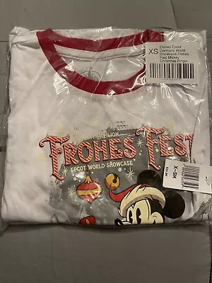 Disney Epcot Germany World Showcase Frohes Fest Mickey Mouse Christmas Kid Shirt • $5