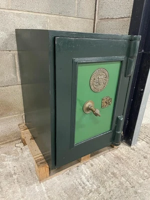 £260 • Buy John Lowe Victorian Antique Vintage Collectors Security Fire Resistant Safe.